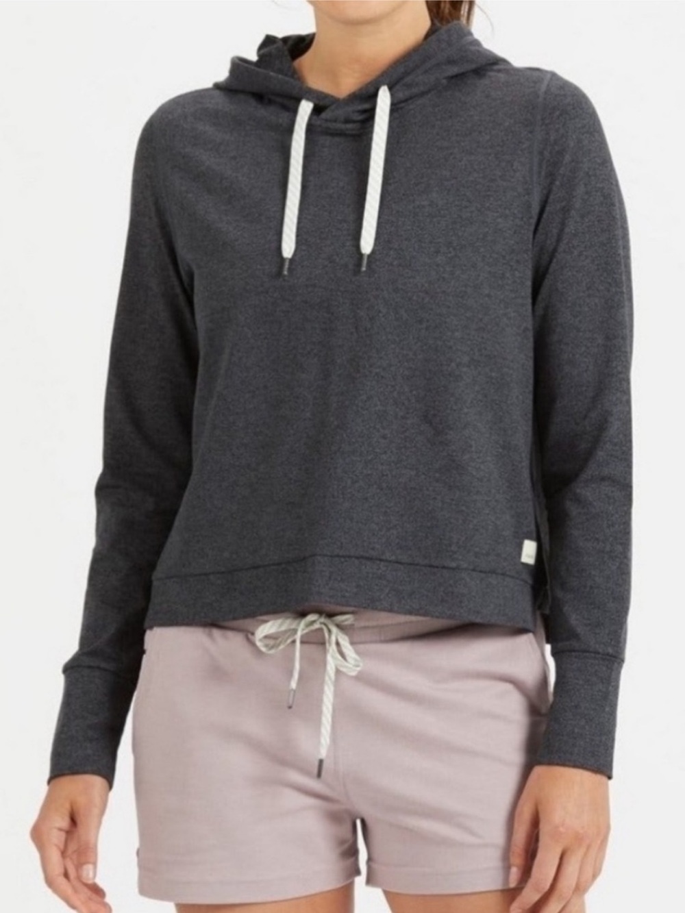 Vuori Women’s Halo Essential Hoodie - Picture 3 of 3